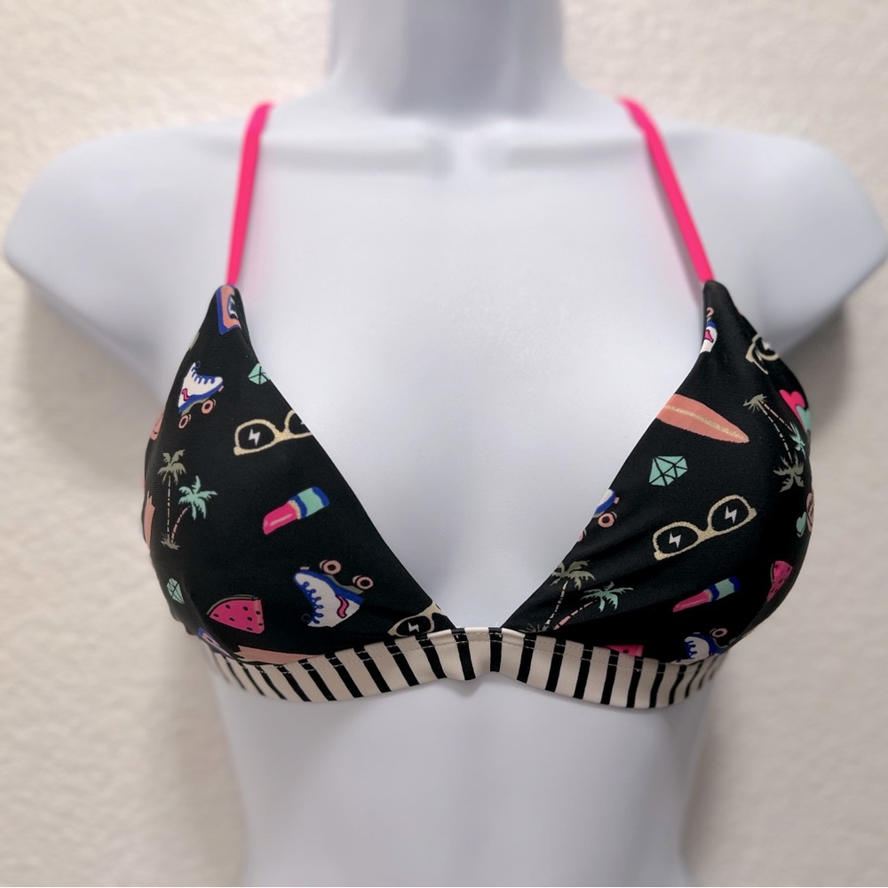 Swimsuit bikini top